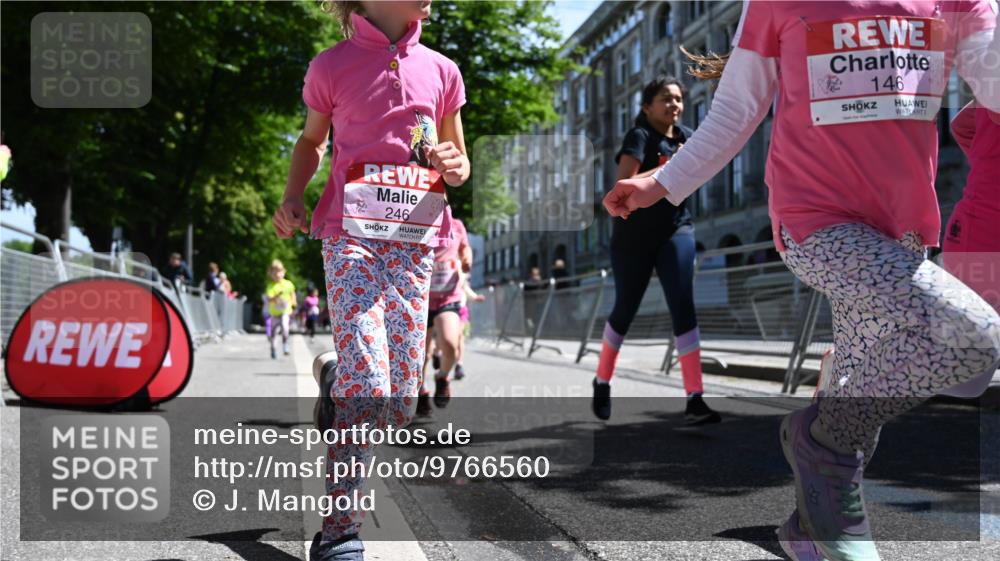 14.06.2026 - REWE Women's Run J. Mangold http://msf.ph/oto/9766560 14.06.2026 11:38:01 Ziel 139, 146, 153, 190, 212, 216, 221, 238, 246, 261, 283, 300, 303, 304, 306, 327, 333 meine-sportfotos.de