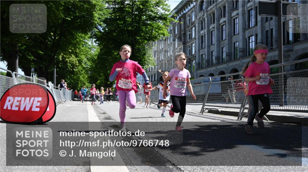 14.06.2026 - REWE Women's Run J. Mangold http://msf.ph/oto/9766748 14.06.2026 11:38:16 Ziel 150, 161, 186, 195, 197, 210, 240, 332, 347, 353, 371 meine-sportfotos.de
