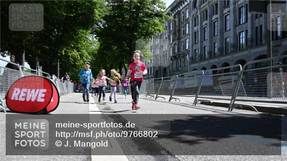 14.06.2026 - REWE Women's Run J. Mangold http://msf.ph/oto/9766802 14.06.2026 11:38:21 Ziel 134, 143, 144, 161, 195, 242, 332, 347, 349, 360, 371 meine-sportfotos.de