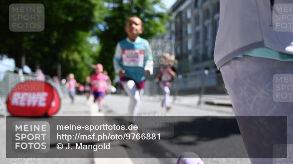 14.06.2026 - REWE Women's Run J. Mangold http://msf.ph/oto/9766881 14.06.2026 11:38:29 Ziel 109, 143, 144, 191, 213, 217, 219, 229, 230, 231, 242, 308, 338, 360 meine-sportfotos.de