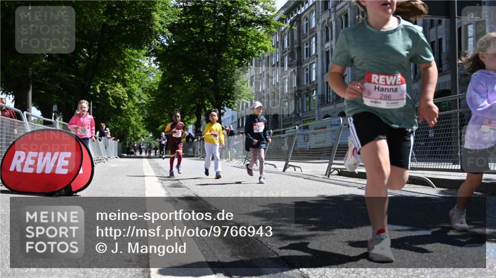 14.06.2026 - REWE Women's Run J. Mangold http://msf.ph/oto/9766943 14.06.2026 11:38:37 Ziel 147, 223, 229, 230, 231, 236, 285, 286, 287 meine-sportfotos.de