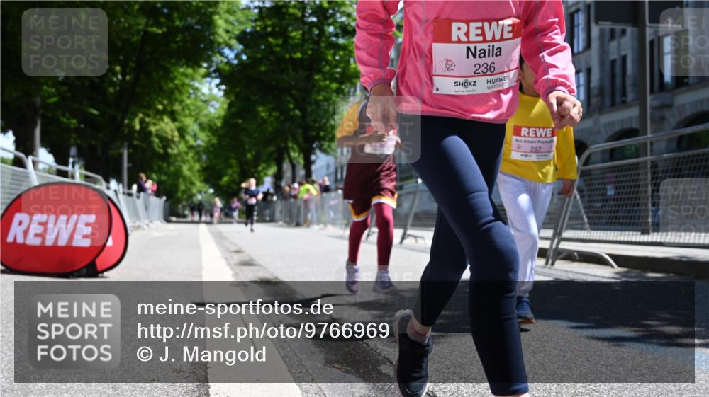 14.06.2026 - REWE Women's Run J. Mangold http://msf.ph/oto/9766969 14.06.2026 11:38:40 Ziel 115, 147, 223, 236, 285, 286, 287 meine-sportfotos.de