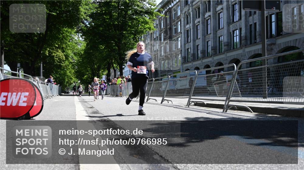 14.06.2026 - REWE Women's Run J. Mangold http://msf.ph/oto/9766985 14.06.2026 11:38:44 Ziel 115, 147, 202, 284, 287 meine-sportfotos.de