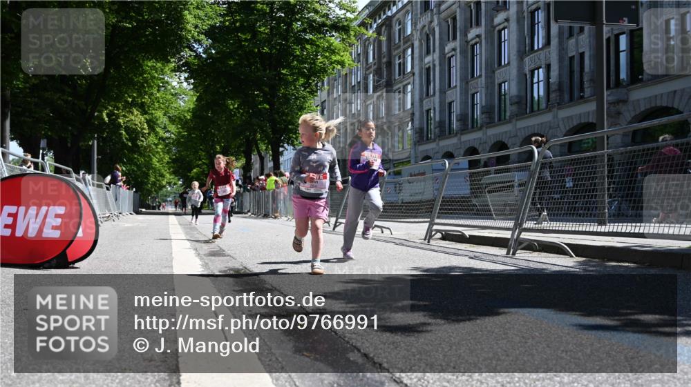 14.06.2026 - REWE Women's Run J. Mangold http://msf.ph/oto/9766991 14.06.2026 11:38:48 Ziel 115, 202, 243, 284, 291, 366 meine-sportfotos.de