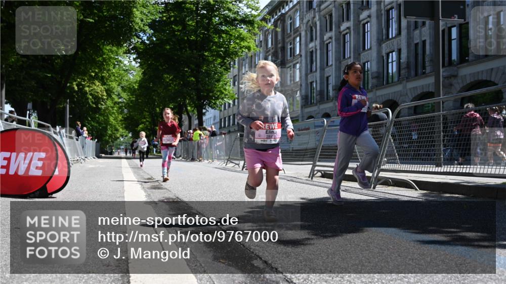 14.06.2026 - REWE Women's Run J. Mangold http://msf.ph/oto/9767000 14.06.2026 11:38:49 Ziel 115, 202, 243, 284, 291, 366 meine-sportfotos.de
