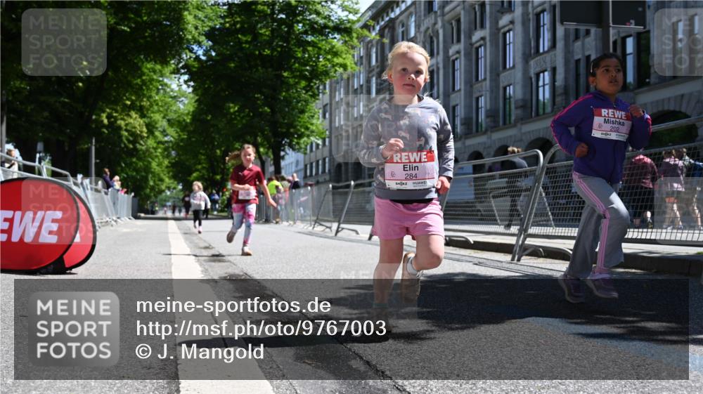 14.06.2026 - REWE Women's Run J. Mangold http://msf.ph/oto/9767003 14.06.2026 11:38:49 Ziel 115, 202, 243, 284, 291, 366 meine-sportfotos.de