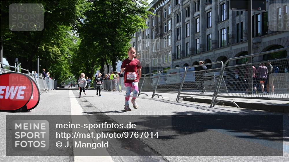 14.06.2026 - REWE Women's Run J. Mangold http://msf.ph/oto/9767014 14.06.2026 11:38:50 Ziel 202, 243, 284, 291, 366 meine-sportfotos.de
