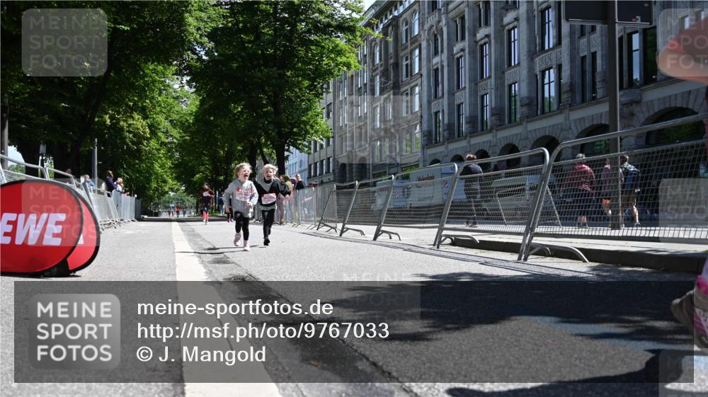 14.06.2026 - REWE Women's Run J. Mangold http://msf.ph/oto/9767033 14.06.2026 11:38:52 Ziel 202, 222, 243, 284, 291, 366 meine-sportfotos.de
