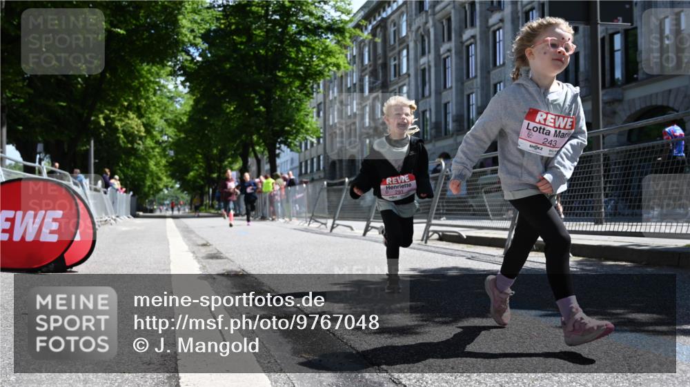 14.06.2026 - REWE Women's Run J. Mangold http://msf.ph/oto/9767048 14.06.2026 11:38:54 Ziel 218, 222, 243, 291, 366 meine-sportfotos.de