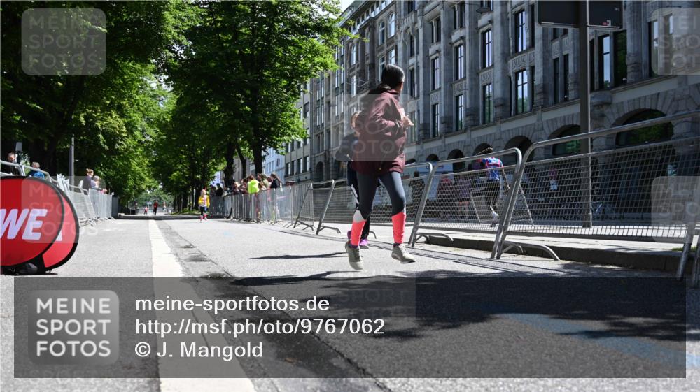 14.06.2026 - REWE Women's Run J. Mangold http://msf.ph/oto/9767062 14.06.2026 11:38:58 Ziel 218, 222, 243, 291 meine-sportfotos.de