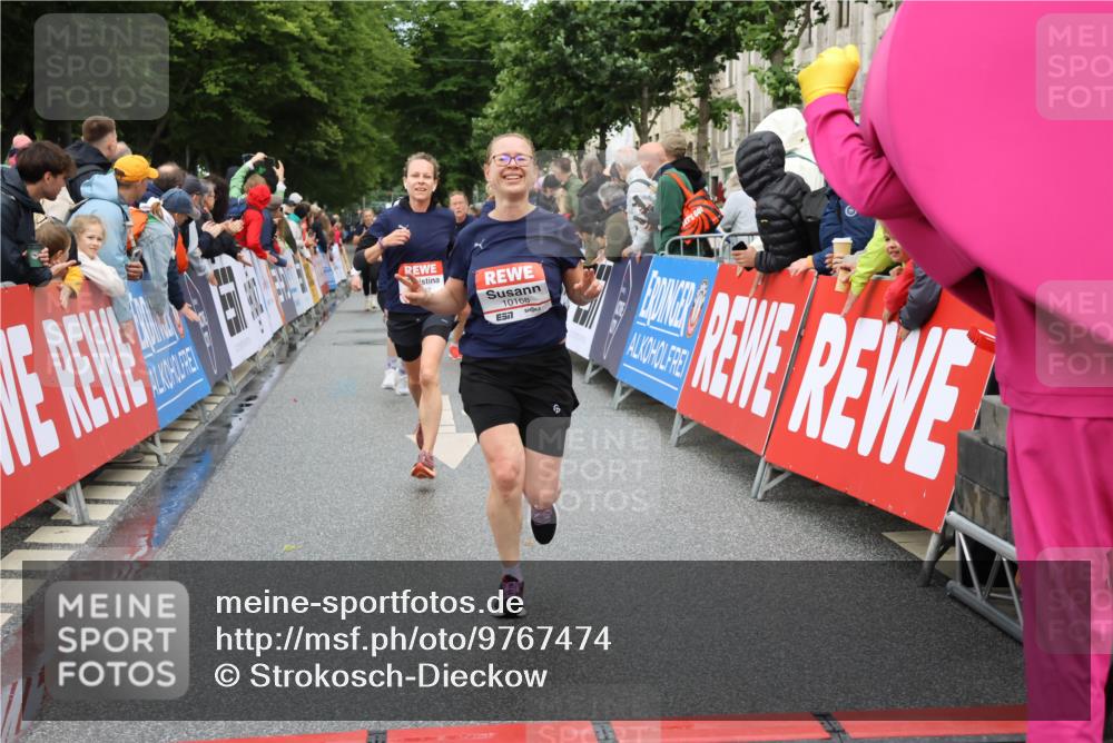 14.06.2026 - REWE Women's Run Strokosch-Dieckow http://msf.ph/oto/9767474 14.06.2026 09:52:45 Ziel 10168, 10422, 10942, 11174, 11228, 11326, 11467 meine-sportfotos.de