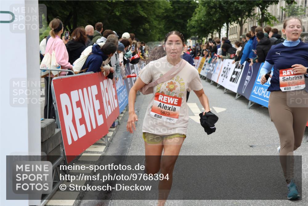 14.06.2026 - REWE Women's Run Strokosch-Dieckow http://msf.ph/oto/9768394 14.06.2026 11:00:00 Ziel 5094, 5139, 5258, 5340, 5569, 5873, 5886, 6030, 6031, 6034 meine-sportfotos.de