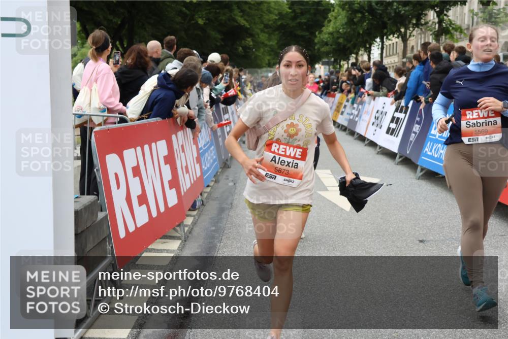 14.06.2026 - REWE Women's Run Strokosch-Dieckow http://msf.ph/oto/9768404 14.06.2026 11:00:00 Ziel 5094, 5139, 5258, 5340, 5569, 5873, 5886, 6030, 6031, 6034 meine-sportfotos.de