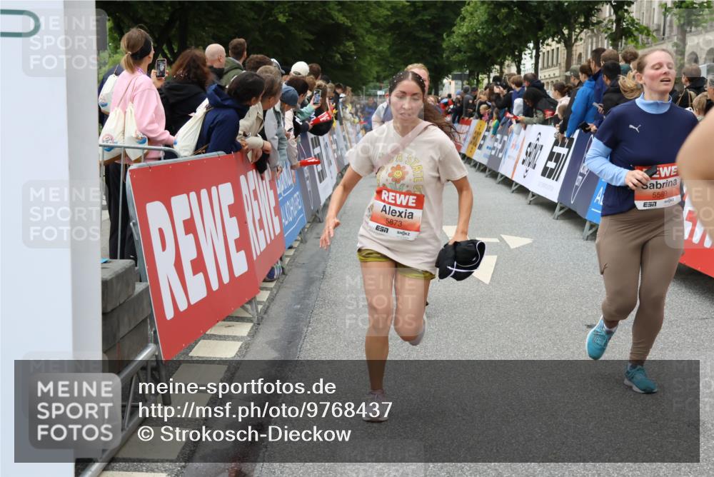 14.06.2026 - REWE Women's Run Strokosch-Dieckow http://msf.ph/oto/9768437 14.06.2026 10:59:59 Ziel 5094, 5139, 5258, 5569, 5873, 5886, 6030, 6031, 6034 meine-sportfotos.de
