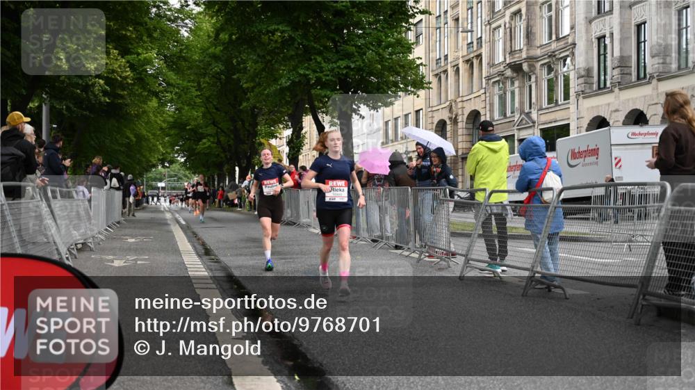 14.06.2026 - REWE Women's Run J. Mangold http://msf.ph/oto/9768701 14.06.2026 09:47:48 Ziel 10274, 10489, 10752 meine-sportfotos.de