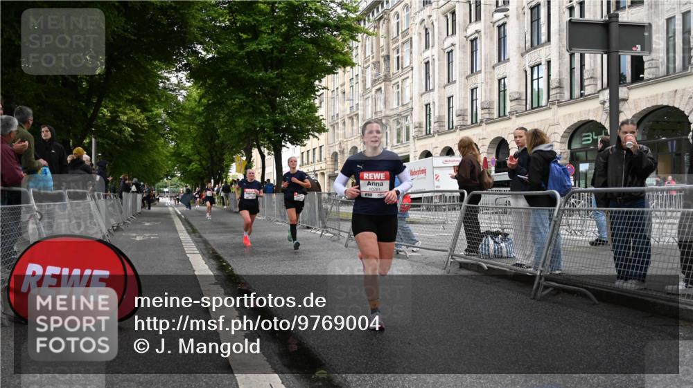 14.06.2026 - REWE Women's Run J. Mangold http://msf.ph/oto/9769004 14.06.2026 09:49:43 Ziel 10281, 10322, 10342, 10691, 10738, 10885, 10894 meine-sportfotos.de