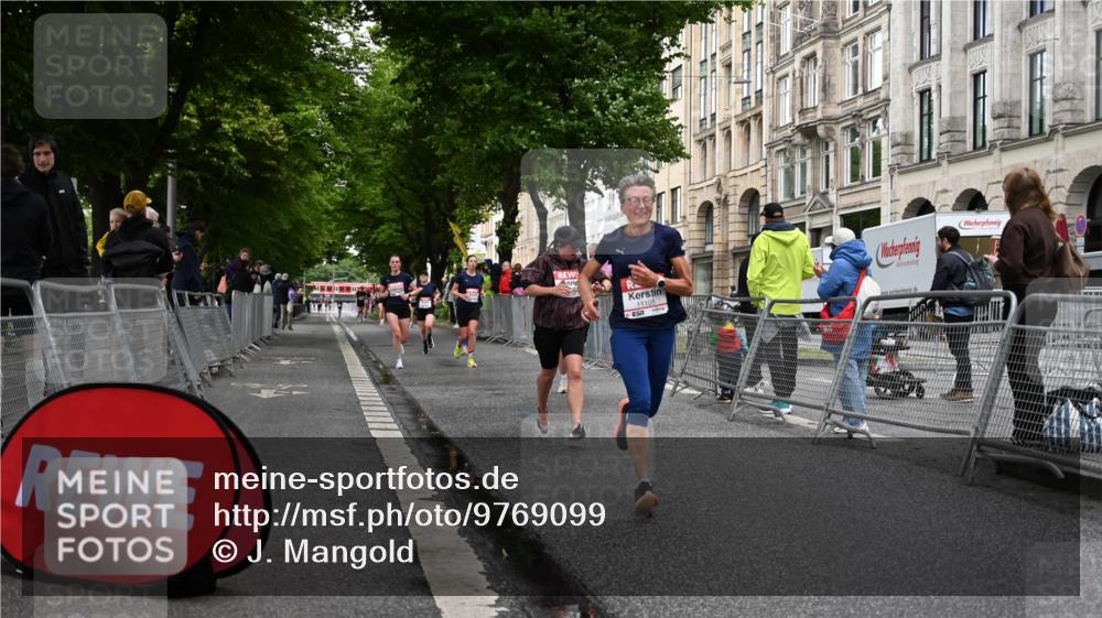 14.06.2026 - REWE Women's Run J. Mangold http://msf.ph/oto/9769099 14.06.2026 09:50:27 Ziel 10192, 10749, 11105, 11146, 11207, 11245, 11396 meine-sportfotos.de