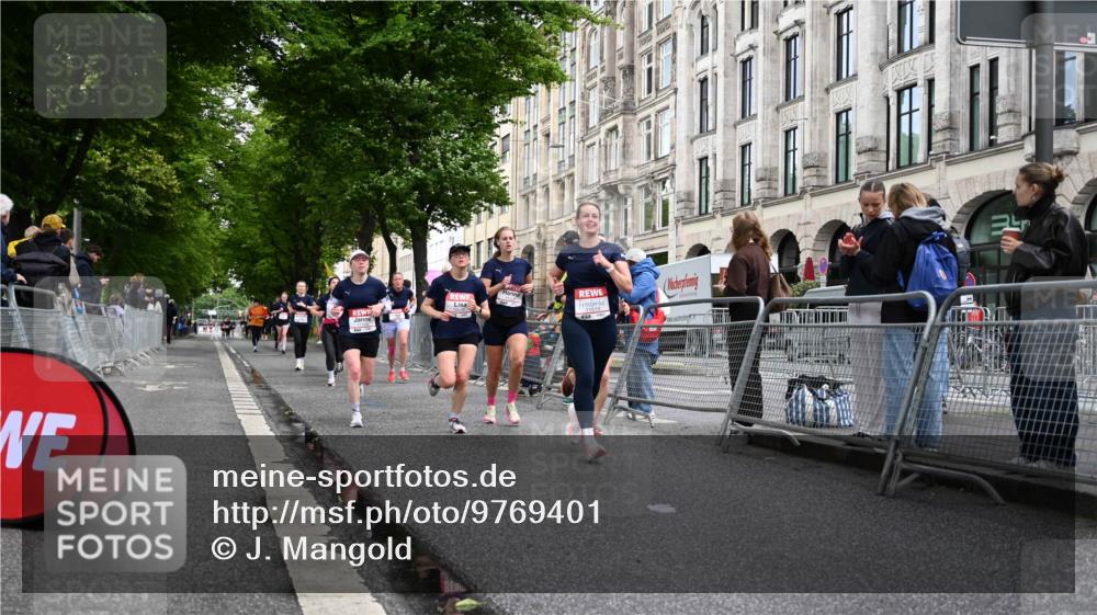 14.06.2026 - REWE Women's Run J. Mangold http://msf.ph/oto/9769401 14.06.2026 09:52:26 Ziel 10168, 10278, 10422, 10490, 10686, 10942, 11174, 11326, 11467, 11519 meine-sportfotos.de