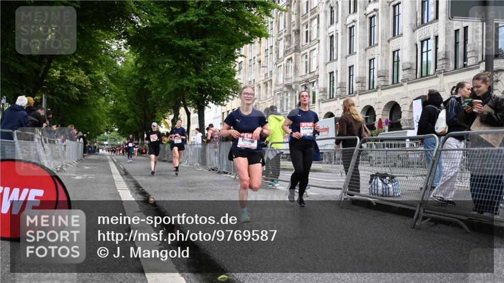 14.06.2026 - REWE Women's Run J. Mangold http://msf.ph/oto/9769587 14.06.2026 09:52:59 Ziel 10107, 10424, 10693, 10768, 11212, 11272 meine-sportfotos.de