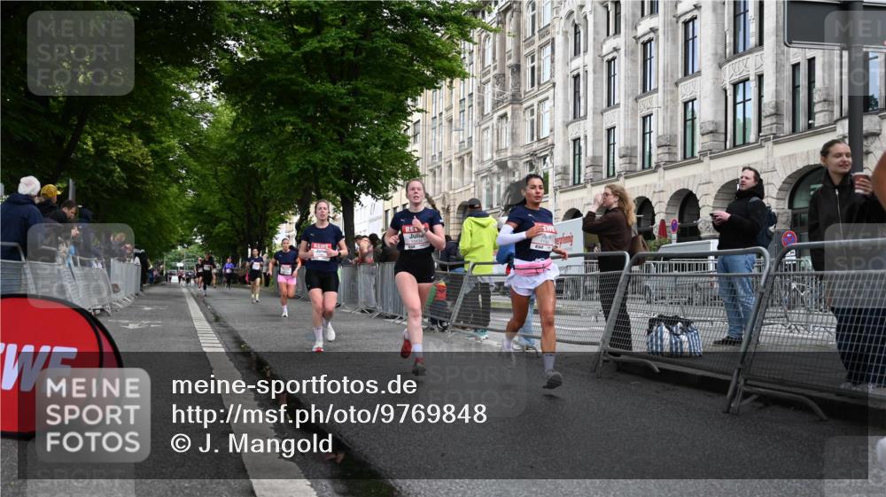 14.06.2026 - REWE Women's Run J. Mangold http://msf.ph/oto/9769848 14.06.2026 09:53:56 Ziel 10012, 10334, 10356, 10363, 10434, 10778, 11049, 11050, 11387, 11395, 11433, 11502 meine-sportfotos.de