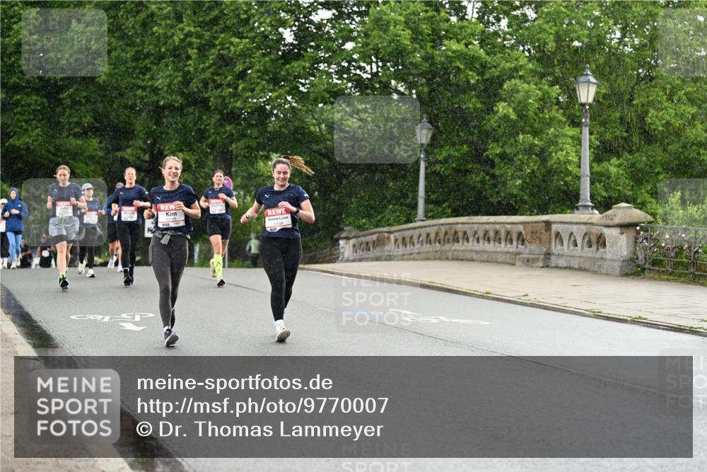 14.06.2026 - REWE Women's Run Dr. Thomas Lammeyer http://msf.ph/oto/9770007 14.06.2026 09:47:11 Laufen 10705 meine-sportfotos.de