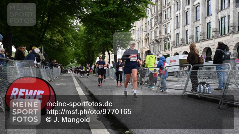 14.06.2026 - REWE Women's Run J. Mangold http://msf.ph/oto/9770165 14.06.2026 09:55:12 Ziel 10150, 10231, 10372, 10496, 10598, 10810, 11089, 11300 meine-sportfotos.de