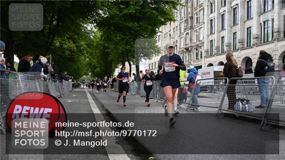 14.06.2026 - REWE Women's Run J. Mangold http://msf.ph/oto/9770172 14.06.2026 09:55:13 Ziel 10150, 10231, 10372, 10496, 10810, 11089, 11300, 11454 meine-sportfotos.de