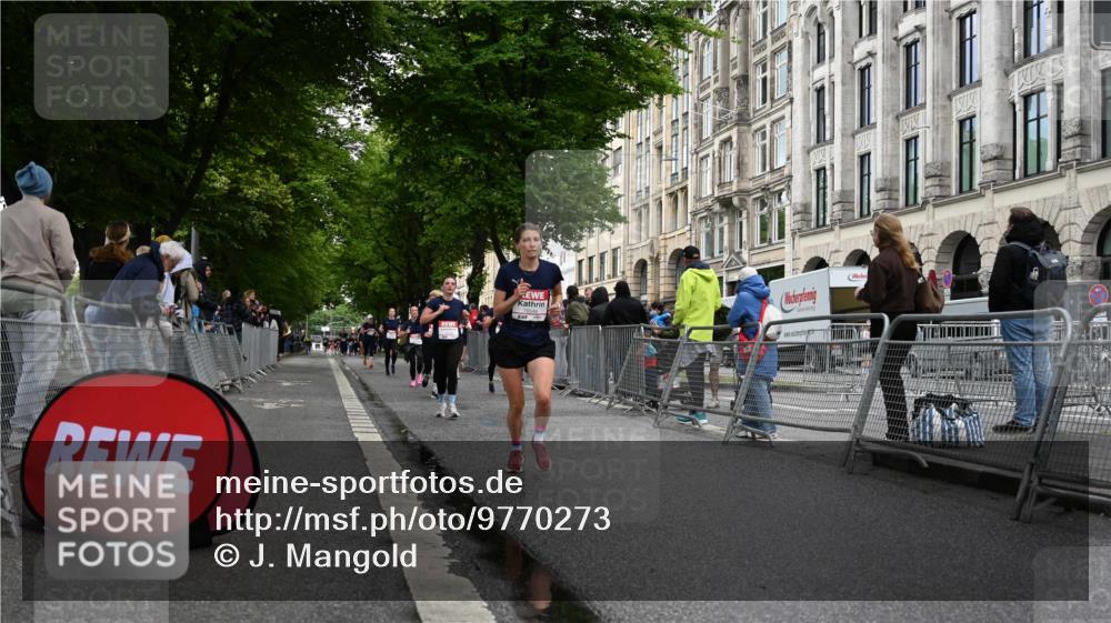 14.06.2026 - REWE Women's Run J. Mangold http://msf.ph/oto/9770273 14.06.2026 09:55:31 Ziel 10285, 10546, 10600, 10623, 10796, 10874, 10927 meine-sportfotos.de