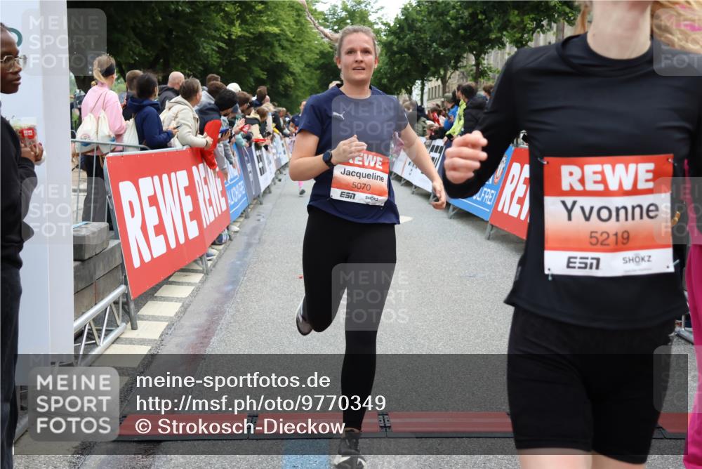 14.06.2026 - REWE Women's Run Strokosch-Dieckow http://msf.ph/oto/9770349 14.06.2026 10:56:53 Ziel 5023, 5070, 5219, 5583, 6023, 6053 meine-sportfotos.de