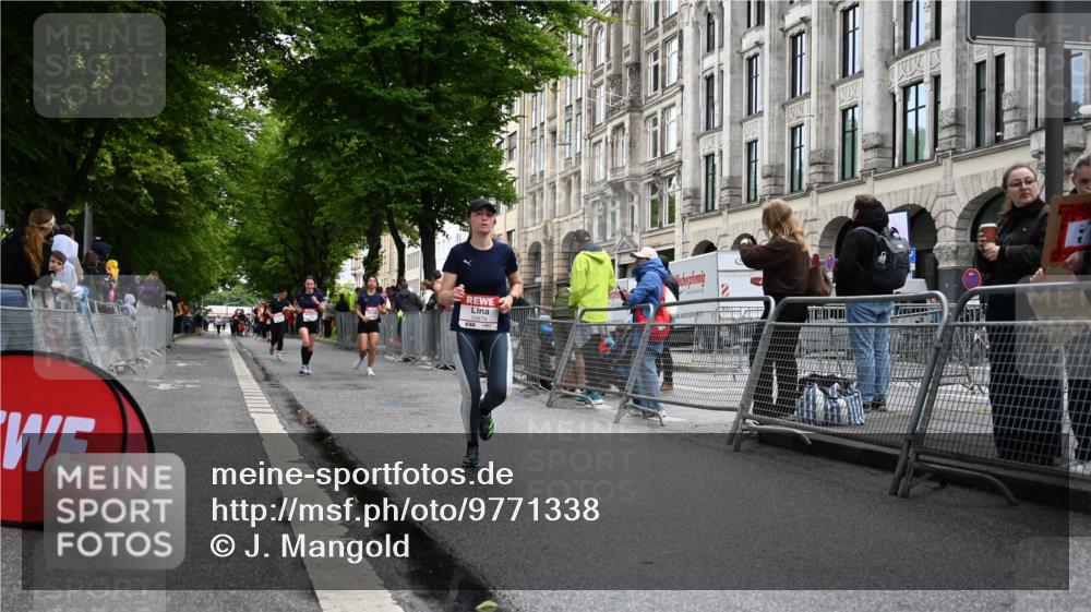 14.06.2026 - REWE Women's Run J. Mangold http://msf.ph/oto/9771338 14.06.2026 09:58:40 Ziel 10172, 10879, 10960, 11341 meine-sportfotos.de