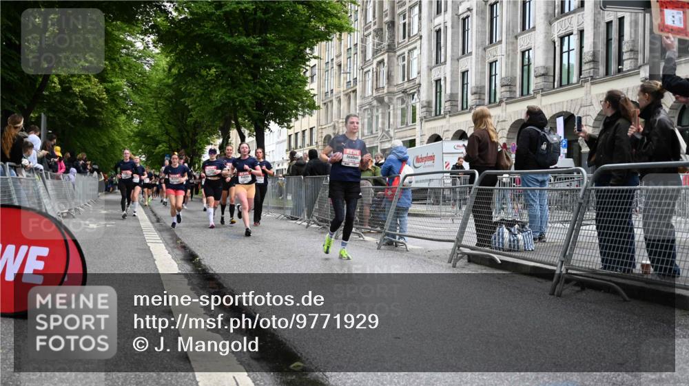 14.06.2026 - REWE Women's Run J. Mangold http://msf.ph/oto/9771929 14.06.2026 10:00:05 Ziel 10519, 10566, 10602, 10756, 10789, 10911, 10956, 10995, 11042, 11066, 11092, 11171, 11342, 11414 meine-sportfotos.de