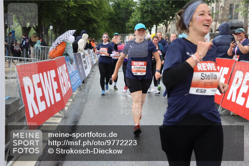 14.06.2026 - REWE Women's Run Strokosch-Dieckow http://msf.ph/oto/9772223 14.06.2026 11:10:01 Ziel 5060, 5061, 5063, 5145, 5197, 5246, 5278, 5465, 5472, 5533, 5559, 5770, 5855, 5902, 5926 meine-sportfotos.de