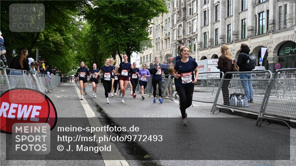 14.06.2026 - REWE Women's Run J. Mangold http://msf.ph/oto/9772493 14.06.2026 10:01:13 Ziel 10077, 10307, 10315, 10369, 10482, 10812, 10824, 10828, 10902, 10915, 10966, 11018, 11044, 11045, 11196, 11206, 11319, 11361 meine-sportfotos.de