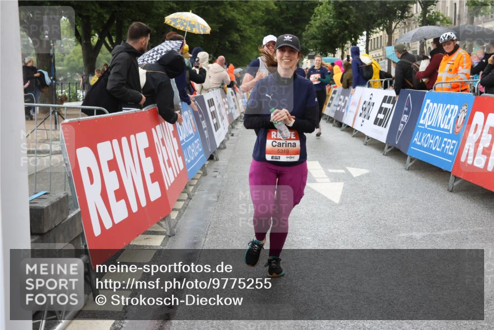 14.06.2026 - REWE Women's Run Strokosch-Dieckow http://msf.ph/oto/9775255 14.06.2026 11:07:33 Ziel 5118, 5190, 5319, 5369, 5412, 5476, 5630, 5728, 5808, 5895, 6065 meine-sportfotos.de