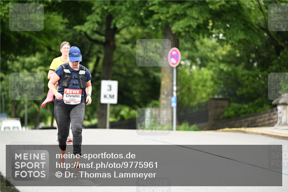 14.06.2026 - REWE Women's Run Dr. Thomas Lammeyer http://msf.ph/oto/9775961 14.06.2026 10:00:01 Laufen 10305, 7, 3 meine-sportfotos.de