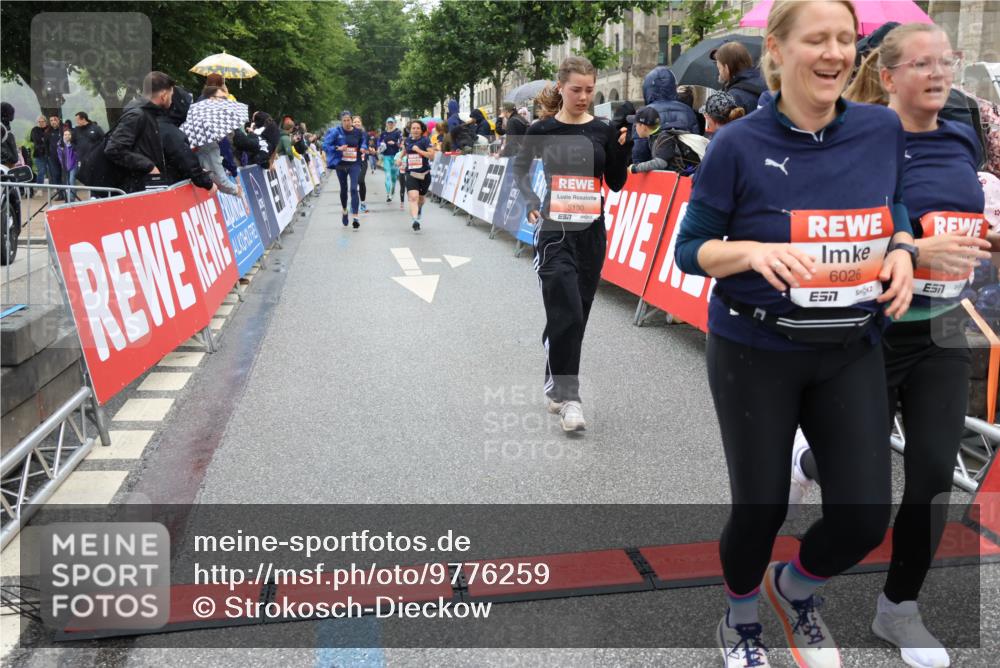 14.06.2026 - REWE Women's Run Strokosch-Dieckow http://msf.ph/oto/9776259 14.06.2026 11:06:13 Ziel 5130, 5227, 5580, 5699, 5705, 5727, 5757, 5794, 5799, 5805, 5903, 6026 meine-sportfotos.de