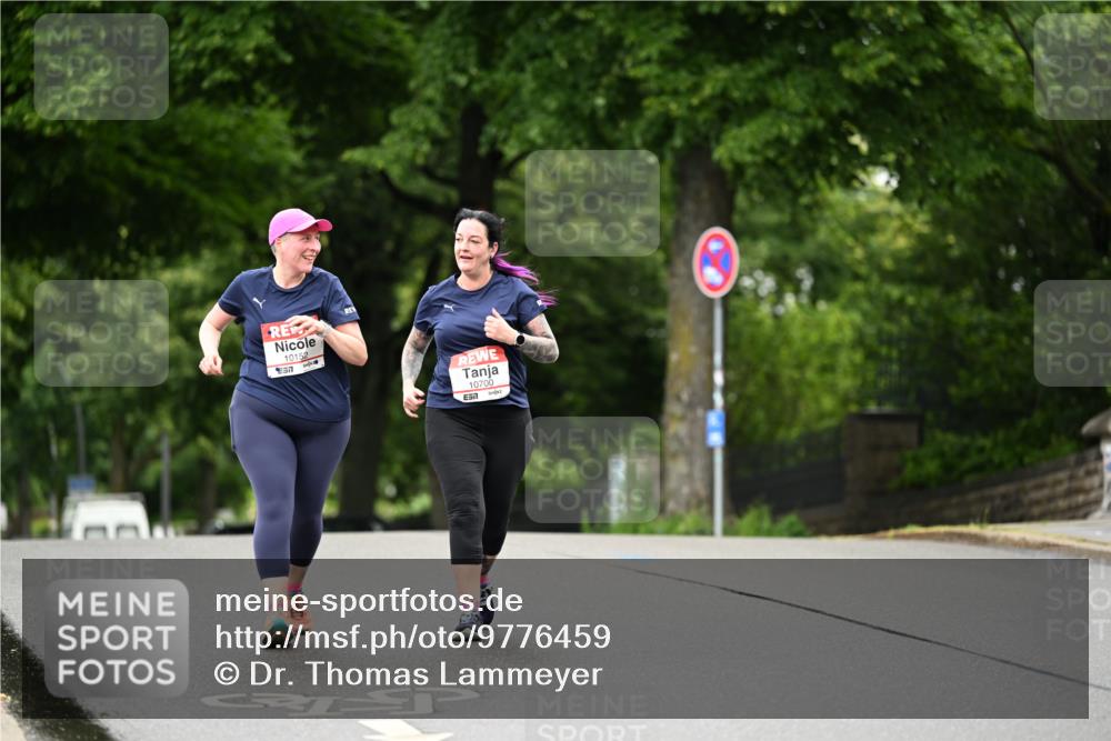 14.06.2026 - REWE Women's Run Dr. Thomas Lammeyer http://msf.ph/oto/9776459 14.06.2026 10:02:00 Laufen 10152, 10700 meine-sportfotos.de
