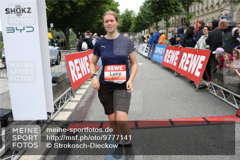 14.06.2026 - REWE Women's Run Strokosch-Dieckow http://msf.ph/oto/9777141 14.06.2026 11:05:02 Ziel 5020, 5185, 5199, 5420, 5446, 5452, 5573, 5615, 5667, 5668, 5725, 5811, 5819, 6038 meine-sportfotos.de
