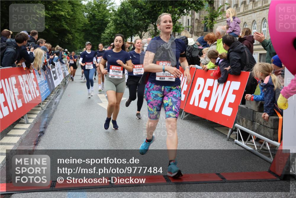 14.06.2026 - REWE Women's Run Strokosch-Dieckow http://msf.ph/oto/9777484 14.06.2026 09:57:02 Ziel 10253, 10479, 10773, 11132, 11214, 11283, 11302, 11312, 11436, 11509, 11535 meine-sportfotos.de