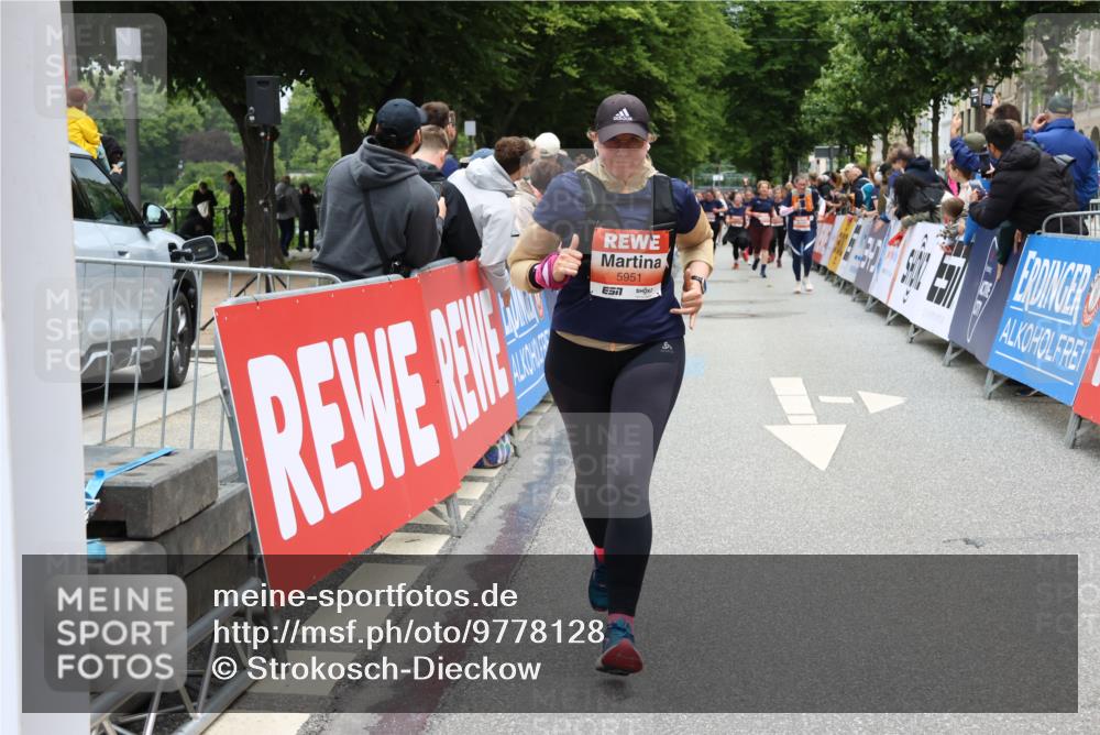 14.06.2026 - REWE Women's Run Strokosch-Dieckow http://msf.ph/oto/9778128 14.06.2026 11:03:56 Ziel 5030, 5457, 5660, 5951 meine-sportfotos.de