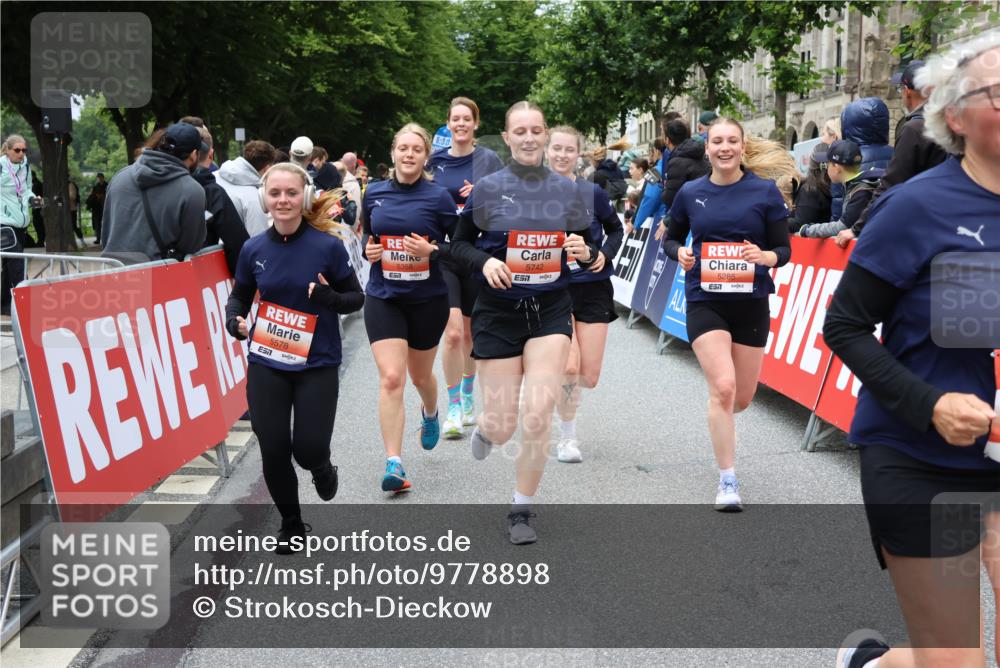 14.06.2026 - REWE Women's Run Strokosch-Dieckow http://msf.ph/oto/9778898 14.06.2026 11:03:12 Ziel 5038, 5039, 5077, 5285, 5358, 5512, 5525, 5578, 5657, 5742, 5798, 5838, 5867, 5890, 5891 meine-sportfotos.de