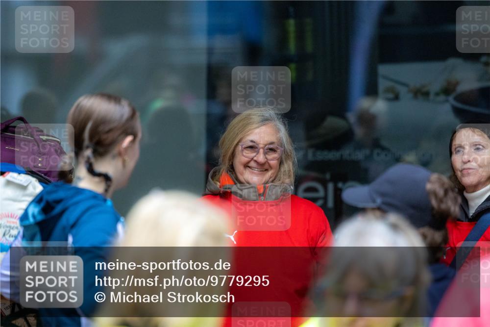 14.06.2026 - REWE Women's Run Michael Strokosch http://msf.ph/oto/9779295 14.06.2026 08:15:54 Laufen 1032 meine-sportfotos.de