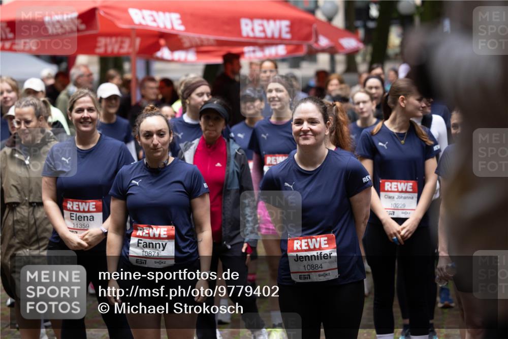 14.06.2026 - REWE Women's Run Michael Strokosch http://msf.ph/oto/9779402 14.06.2026 08:30:21 Laufen 11359, 10871, 10884, 10229, 757 meine-sportfotos.de