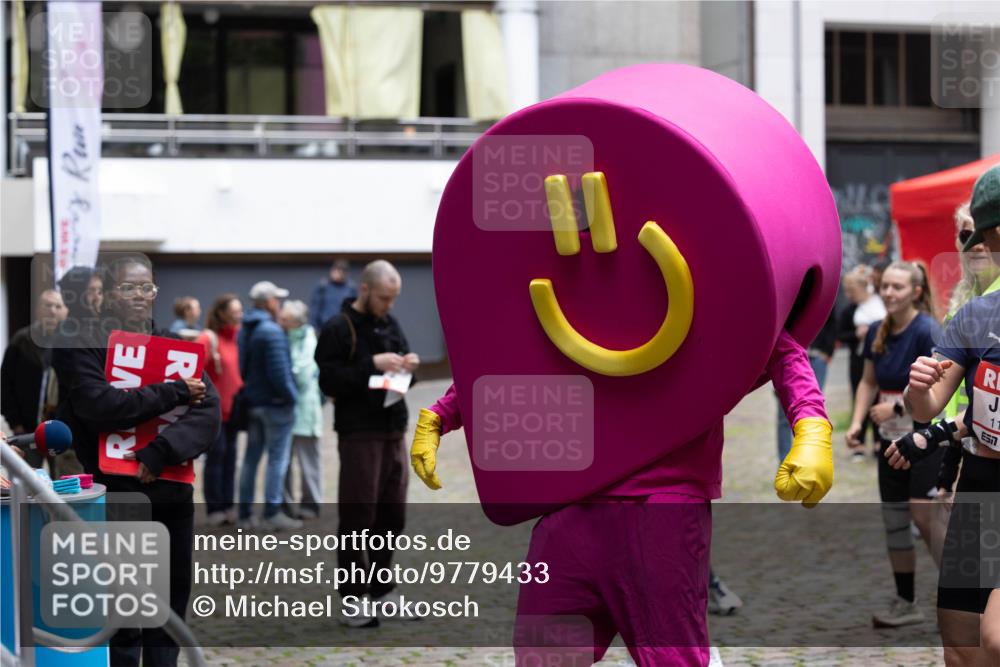 14.06.2026 - REWE Women's Run Michael Strokosch http://msf.ph/oto/9779433 14.06.2026 08:32:25 Laufen  meine-sportfotos.de