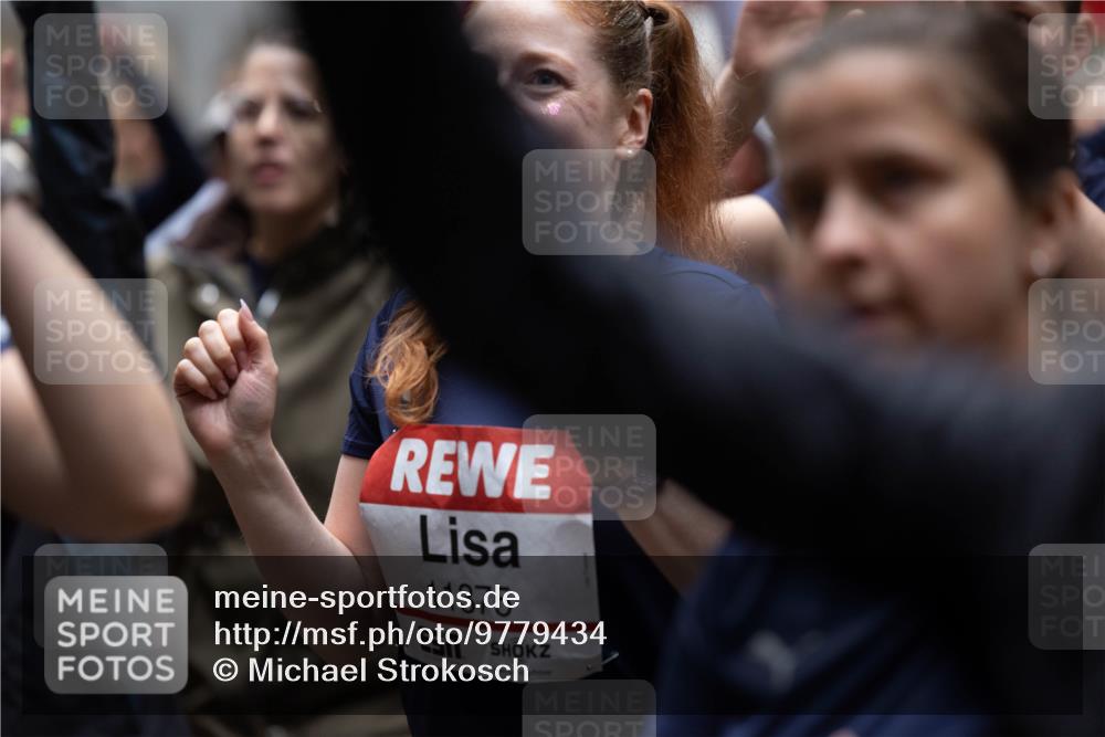 14.06.2026 - REWE Women's Run Michael Strokosch http://msf.ph/oto/9779434 14.06.2026 08:32:28 Laufen 11375 meine-sportfotos.de