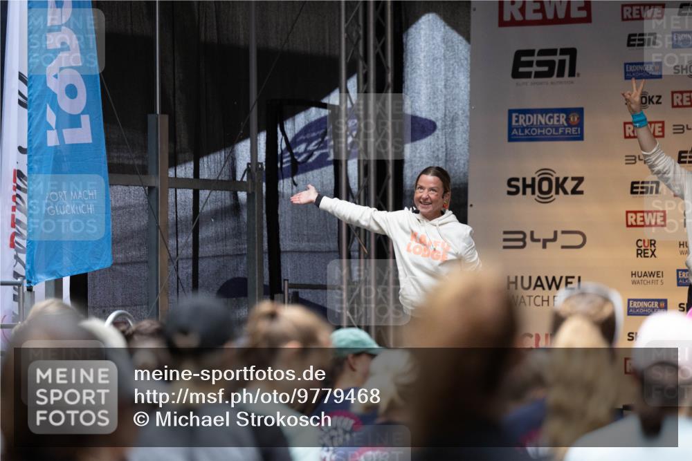 14.06.2026 - REWE Women's Run Michael Strokosch http://msf.ph/oto/9779468 14.06.2026 08:33:45 Laufen 51, 7, 34, 3, 5 meine-sportfotos.de