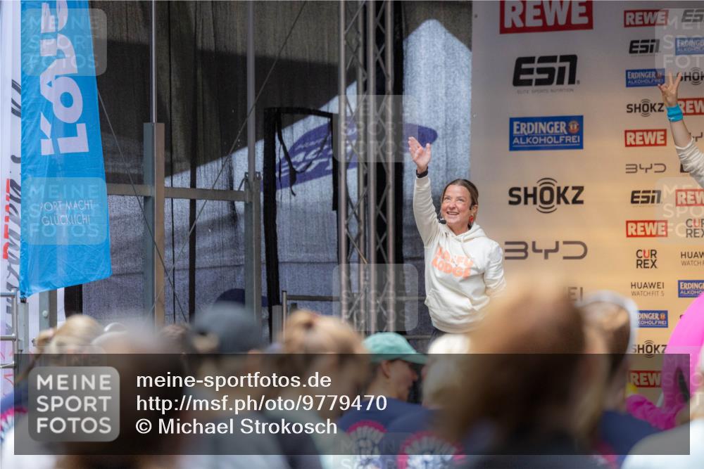 14.06.2026 - REWE Women's Run Michael Strokosch http://msf.ph/oto/9779470 14.06.2026 08:33:45 Laufen 57, 7, 34, 34, 5 meine-sportfotos.de