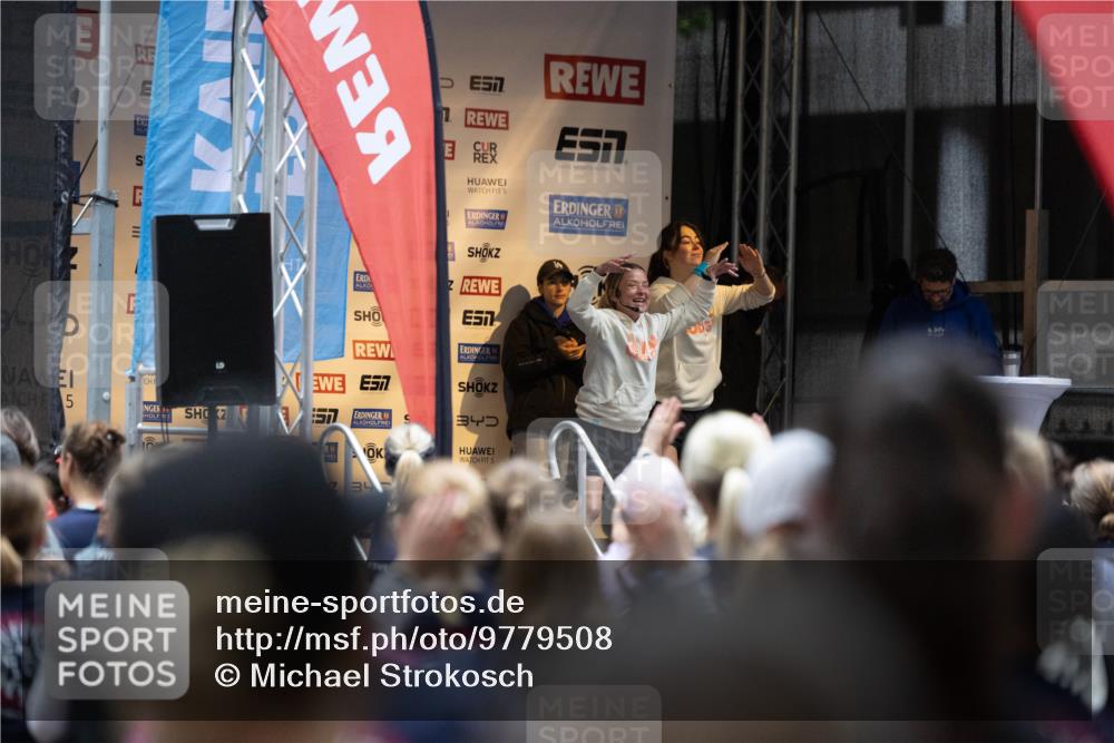 14.06.2026 - REWE Women's Run Michael Strokosch http://msf.ph/oto/9779508 14.06.2026 08:34:53 Laufen 5, 7, 57, 340, 5 meine-sportfotos.de
