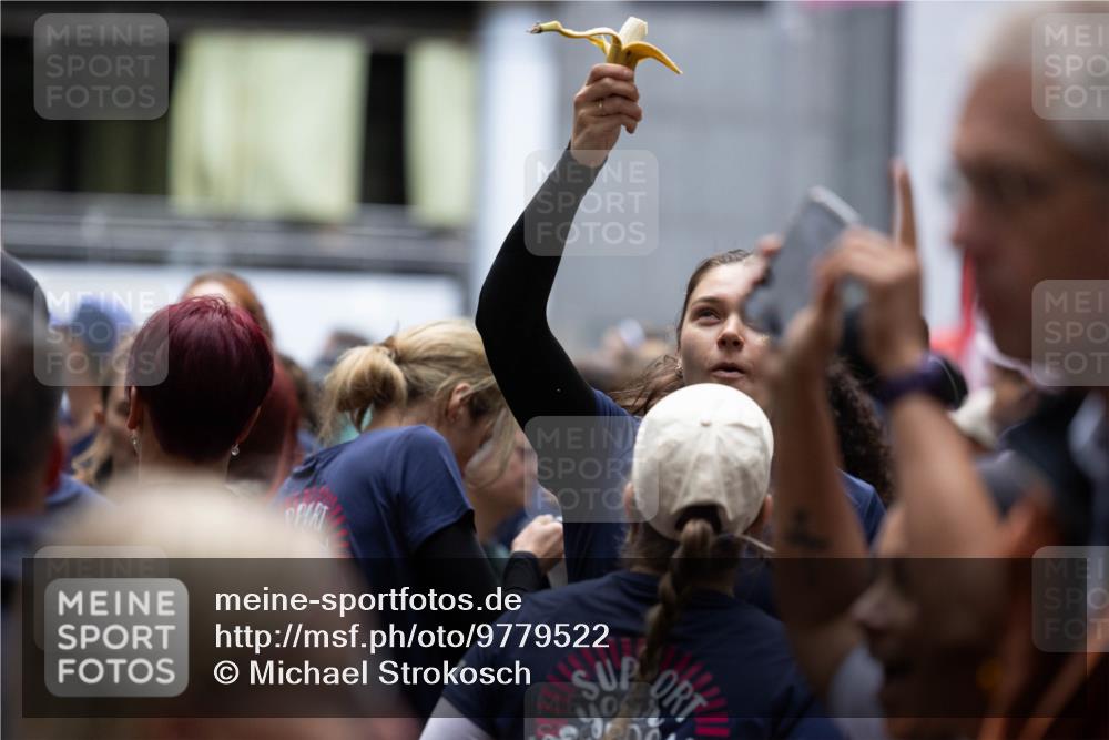 14.06.2026 - REWE Women's Run Michael Strokosch http://msf.ph/oto/9779522 14.06.2026 08:36:52 Laufen  meine-sportfotos.de