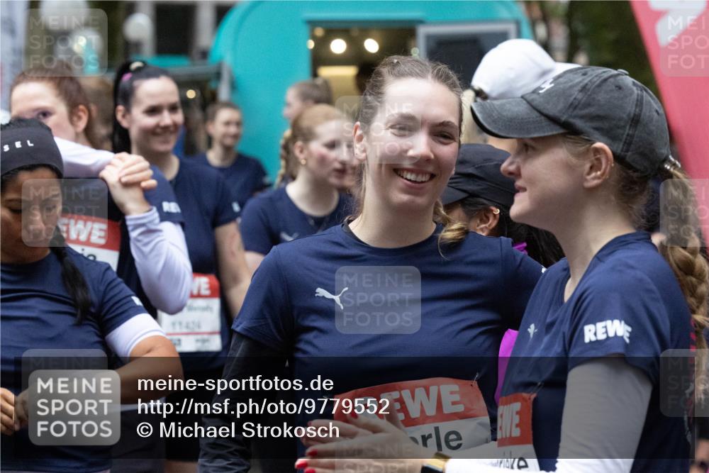 14.06.2026 - REWE Women's Run Michael Strokosch http://msf.ph/oto/9779552 14.06.2026 08:40:15 Laufen  meine-sportfotos.de
